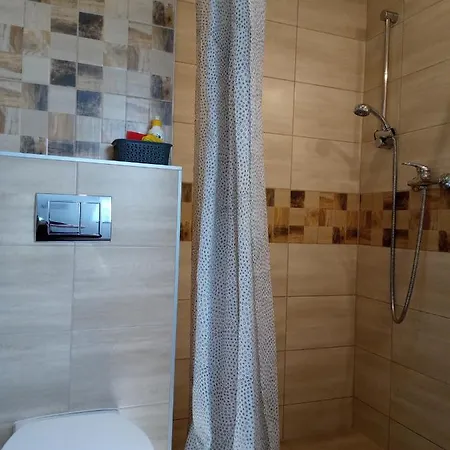 홈스테이 Aquila Goscinne *