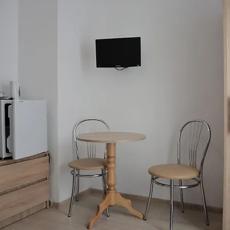 홈스테이 Aquila Goscinne