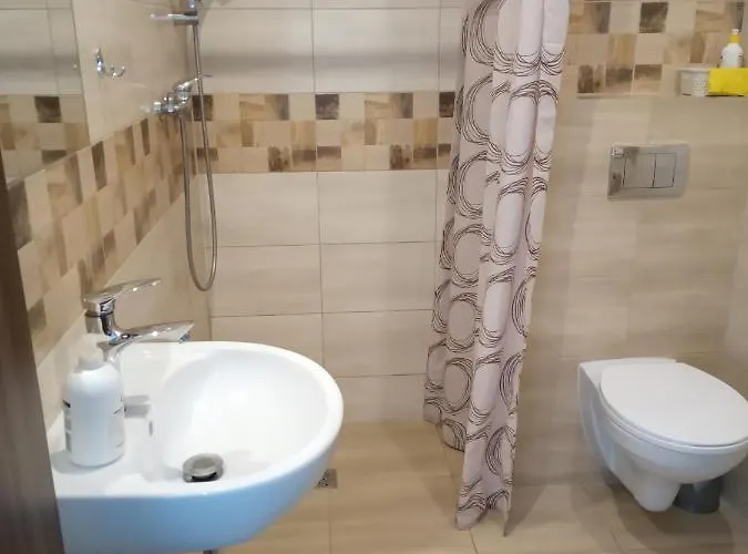 Aquila Goscinne Privat bolig *